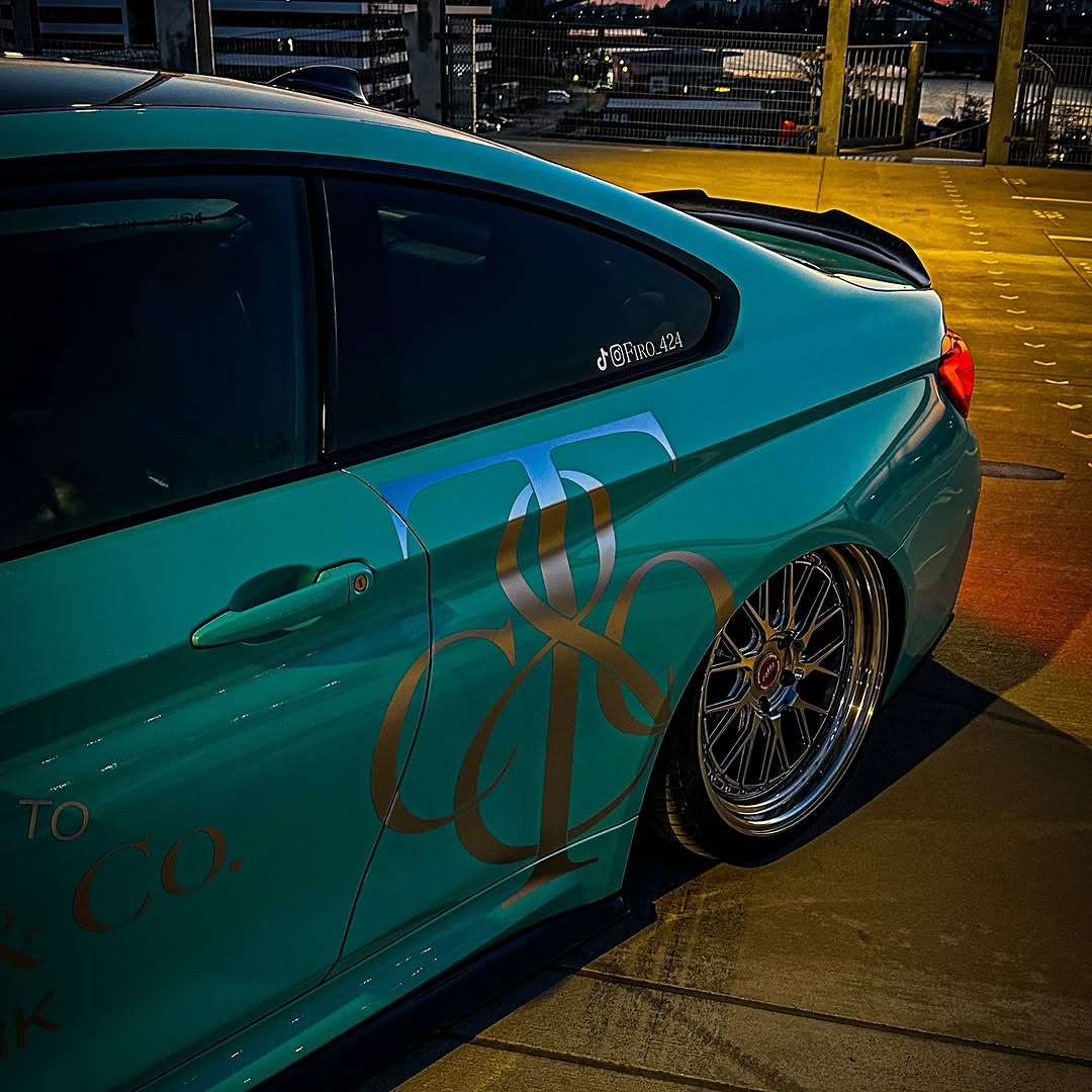 Gloss Sparkle Glitter Tiffany Blue Car Vinyl Wrap review sparker 02