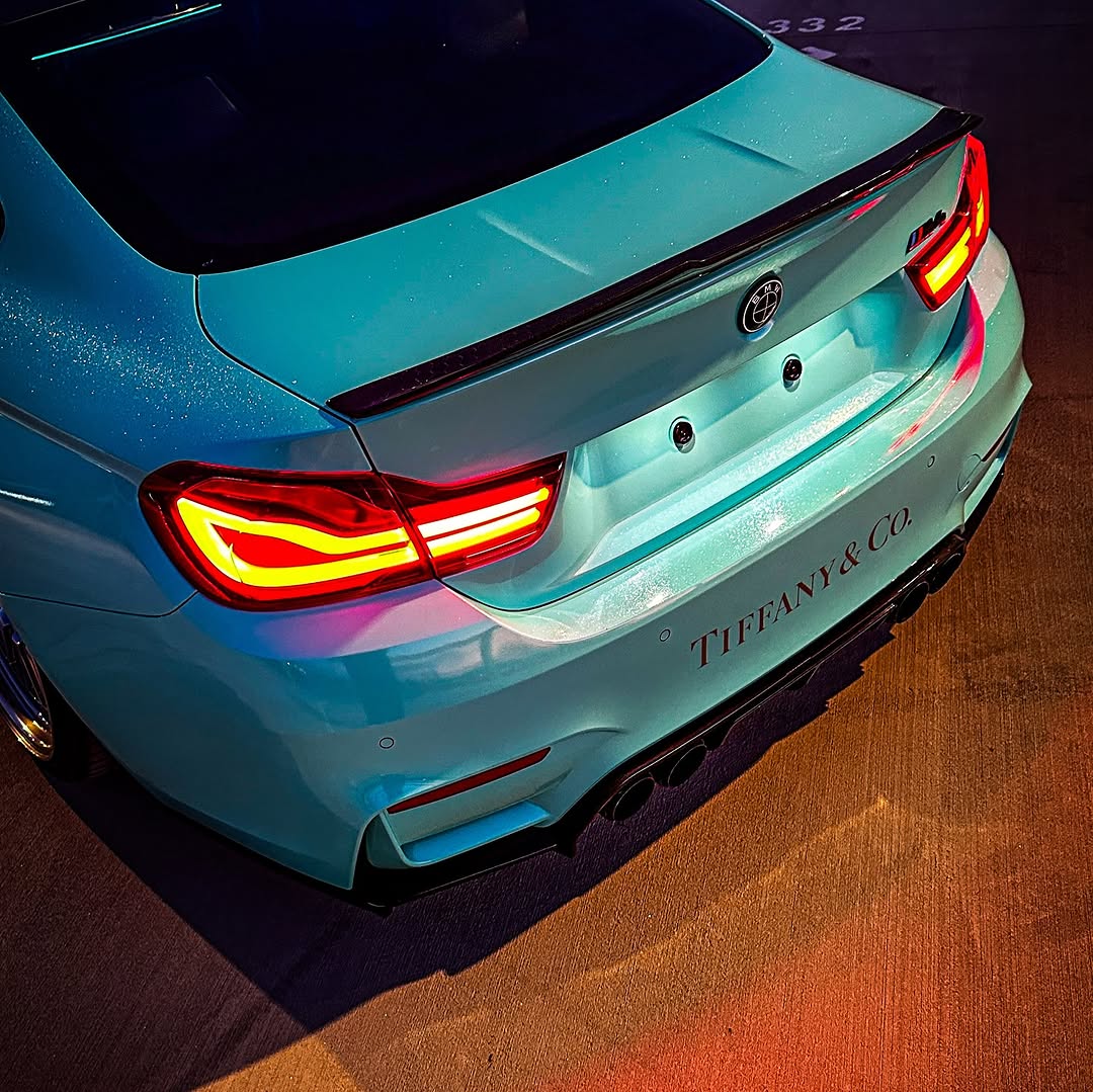 Gloss Sparkle Glitter Tiffany Blue Car Vinyl Wrap review sparker 03