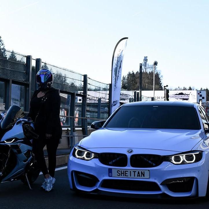 Gloss Macaron Baby Blue Car Vinyl Wrap PET review Heidi Farrell 00