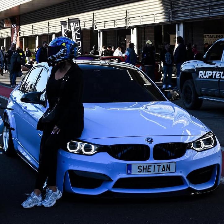 Gloss Macaron Baby Blue Car Vinyl Wrap PET review Heidi Farrell 01