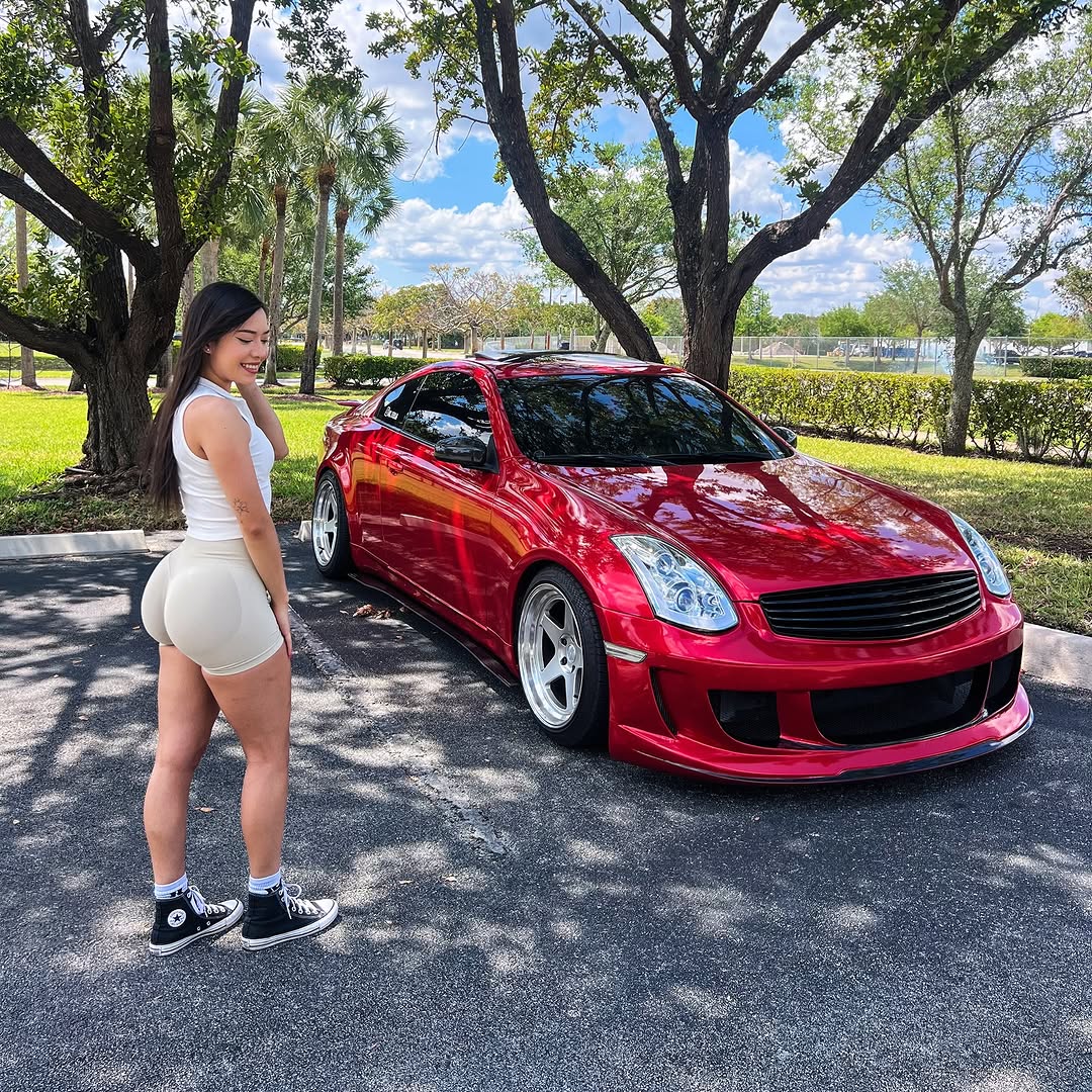 Ultra Glossy Metallic Vampire Red Car Vinyl Wrap BMW PET   review Bella 00