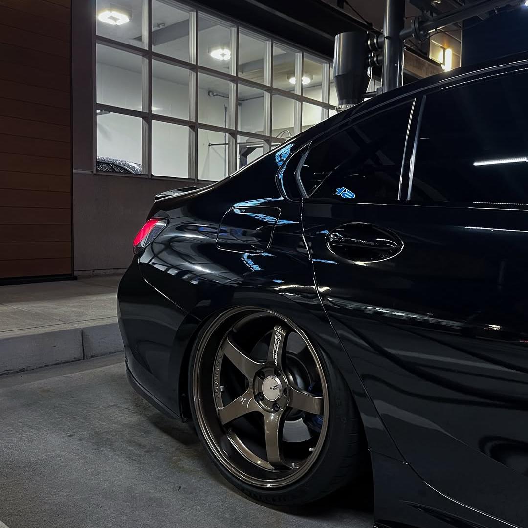 PET Super Glossy Piano Black Car Vinyl Wrap  review r.ajiv 02