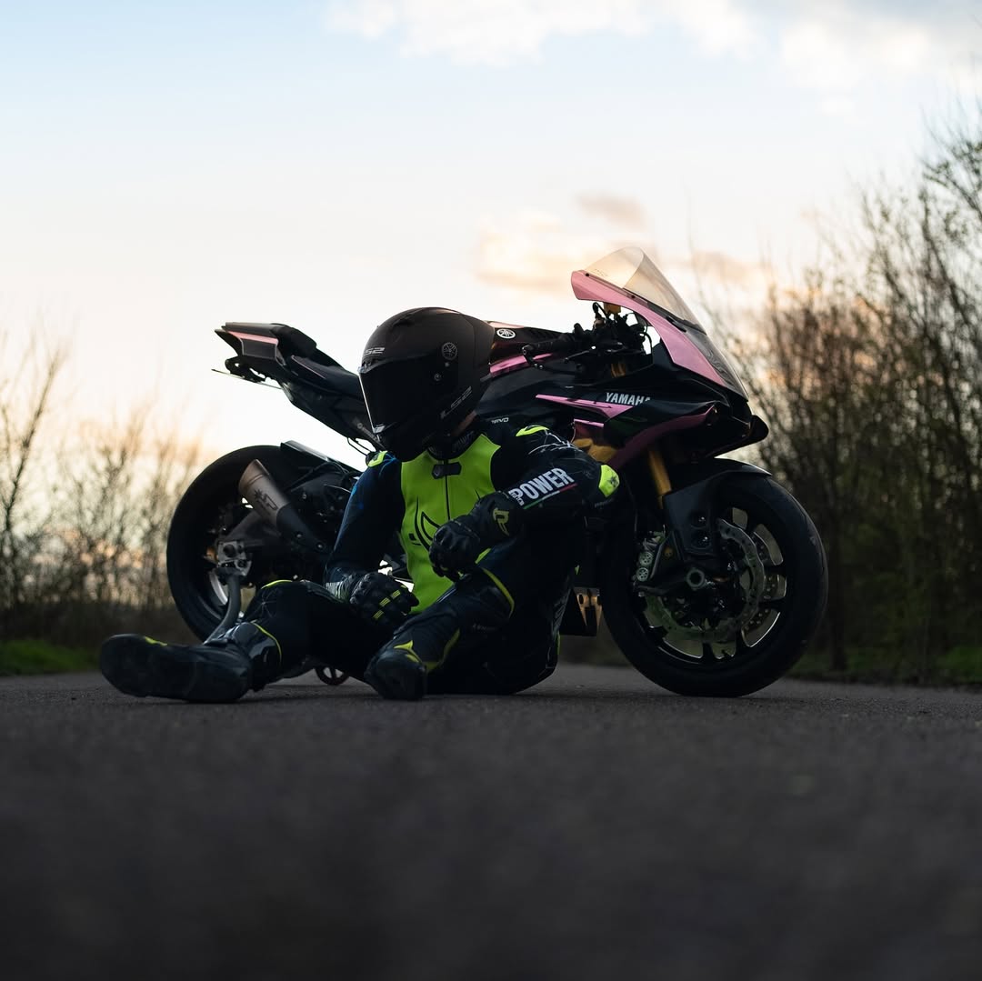 Gloss Mirror Chrome Rose Gold Car Vinyl Wrap PET review emazeoli 02