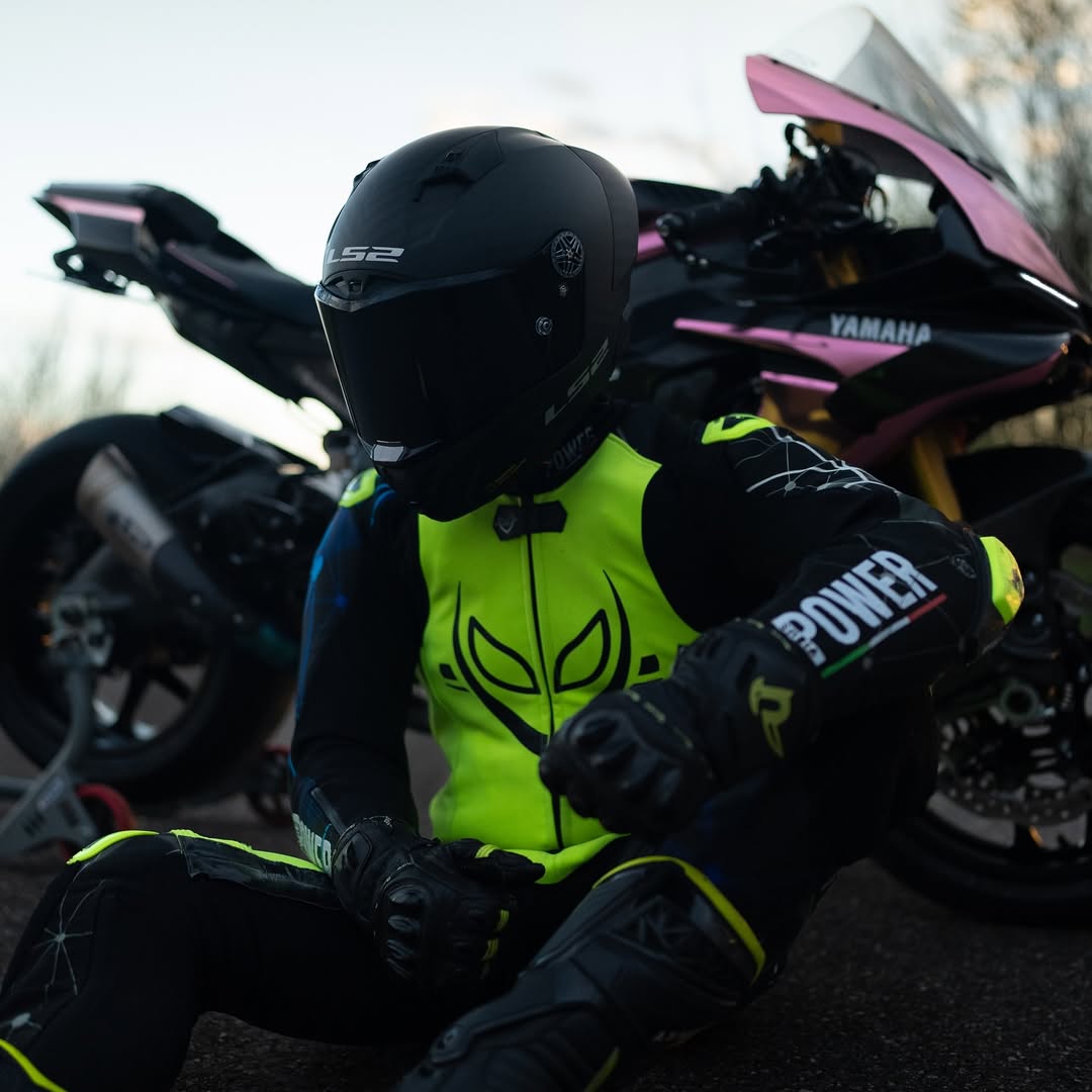 Gloss Mirror Chrome Rose Gold Car Vinyl Wrap PET review emazeoli 01