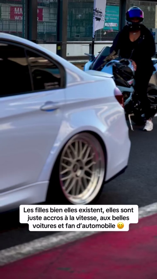 Gloss Macaron Baby Blue Car Vinyl Wrap PET review 