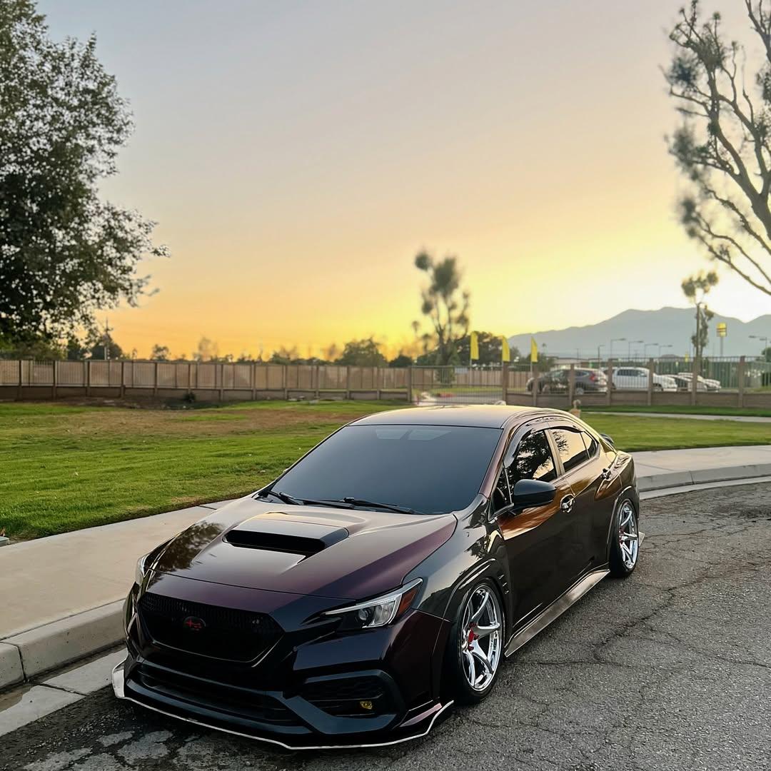 Gloss Diamond Chameleon Black Red Vinyl Wrap review vb_izumi 01