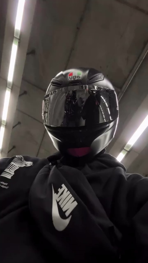 Ultra Glossy Metallic Vampire Red Car Vinyl Wrap BMW PET   review 