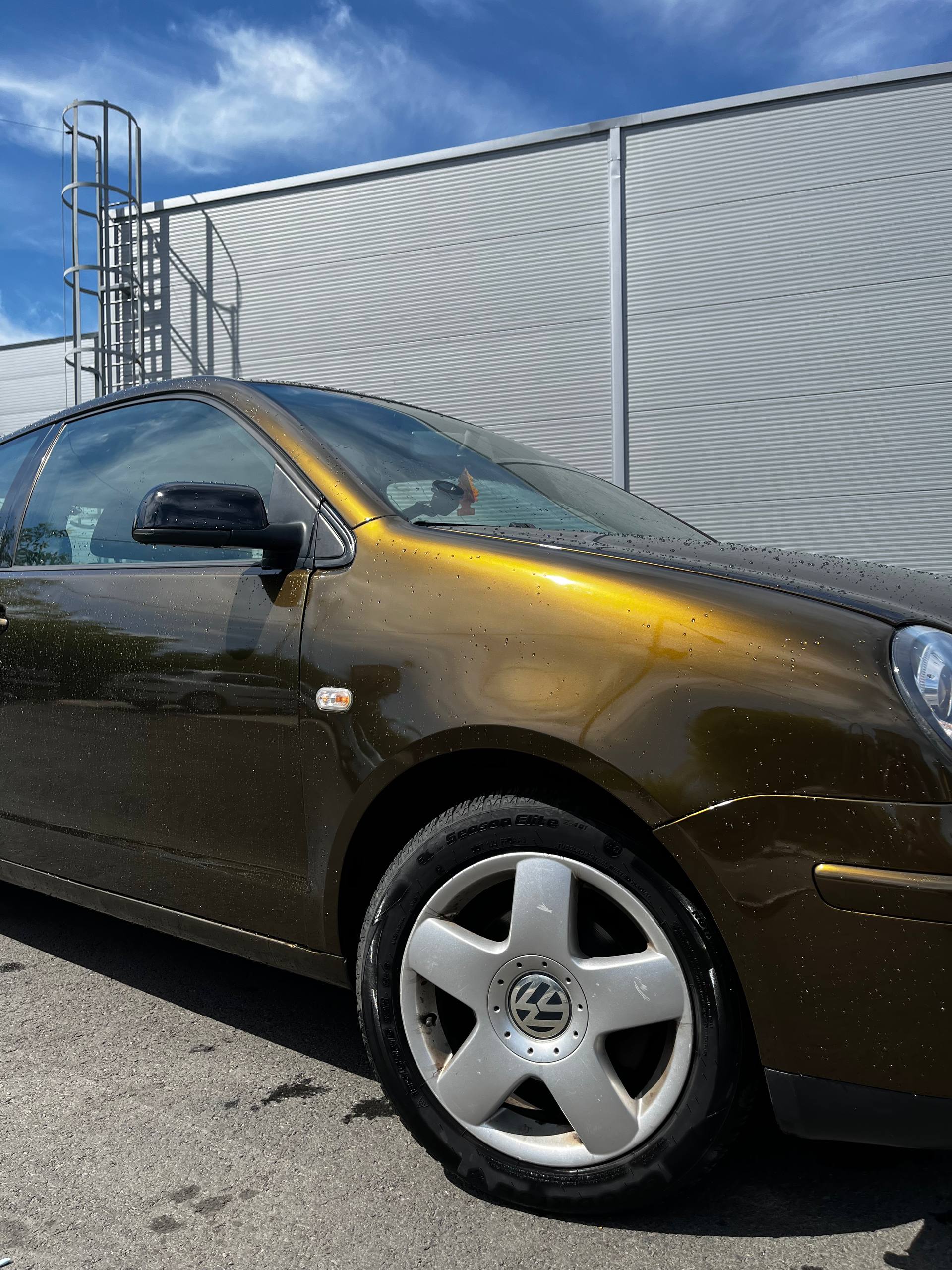 Gloss Metallic Midnight Gold Car Vinyl Wrap PET review Manly Man 02