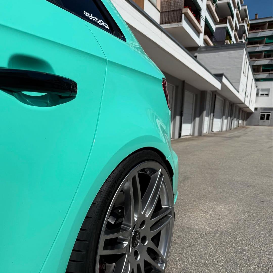 Gloss Porsche Mint Green Car Vinyl Wrap PET review xaviis.rs3 01