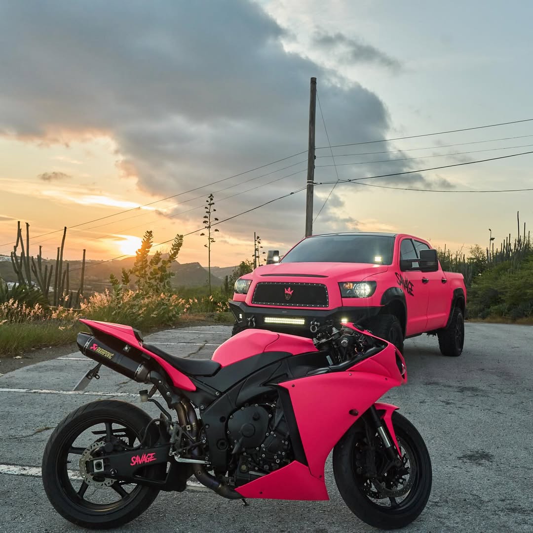 Ultimate Flat Fluorescent Pink Car Vinyl Wrap PET review iamdeathrow 02