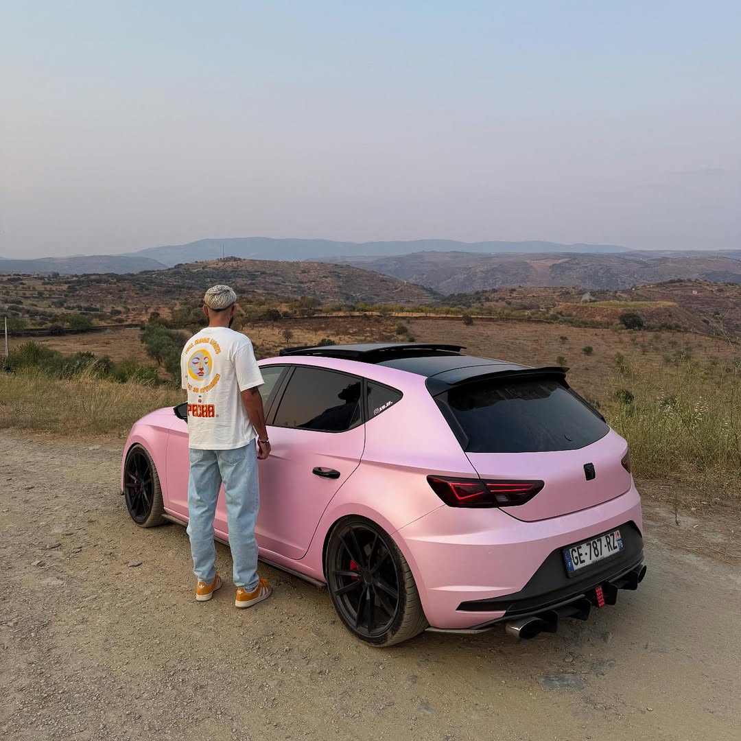 Matte Satin Bubblegum Pink Car Vinyl Wrap review aw_5f_ 01