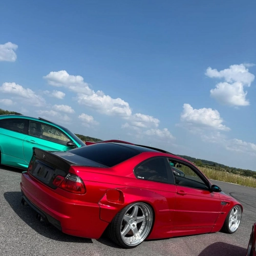 Ultra Glossy Metallic Vampire Red Car Vinyl Wrap BMW PET   review 