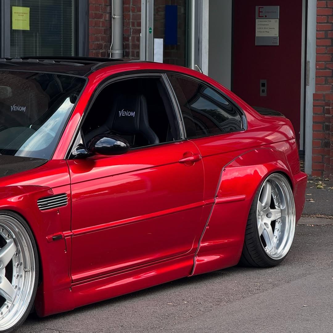 Ultra Glossy Metallic Vampire Red Car Vinyl Wrap BMW PET   review authhur 03