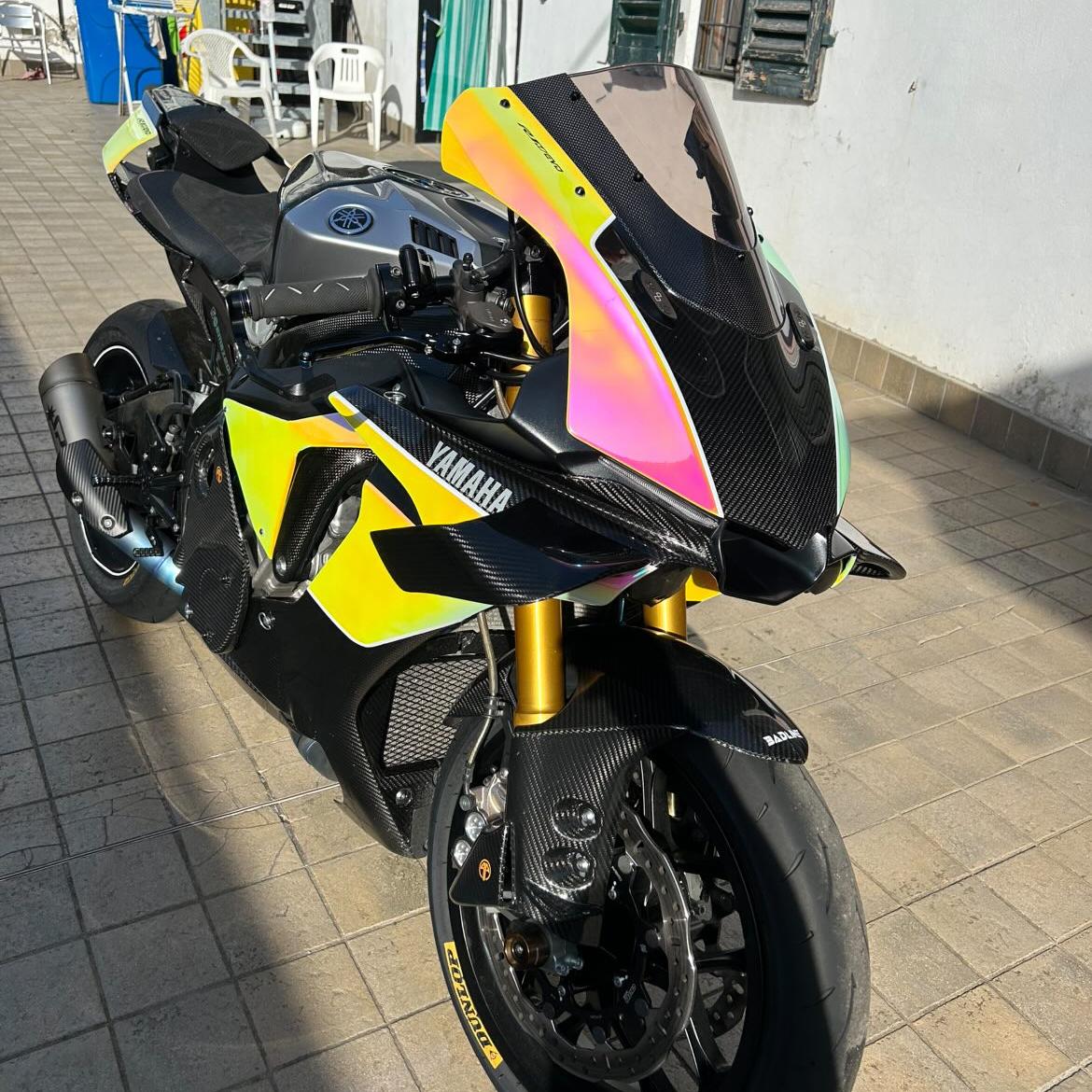 Gloss Rainbow Chrome Holographic Pink Car Vinyl Wrap review emazeoli 00