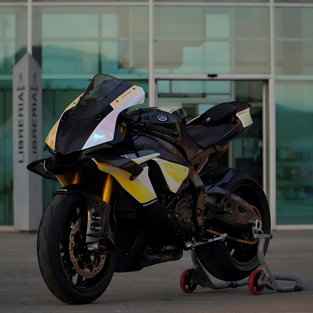 Gloss Rainbow Chrome Holographic Pink Car Vinyl Wrap review emazeoli 01