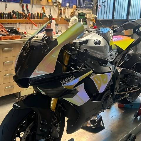 Gloss Rainbow Chrome Holographic Pink Car Vinyl Wrap review emazeoli 01