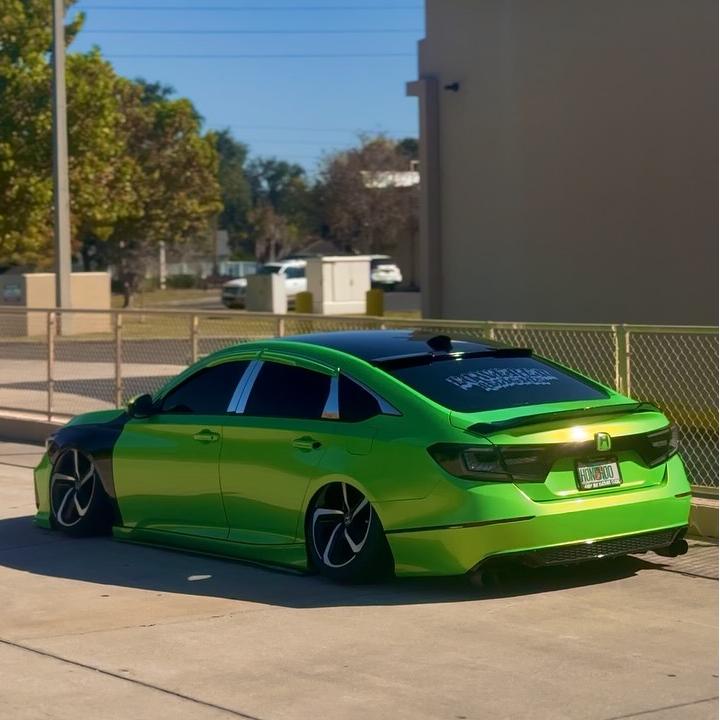 Gloss Metallic Gold Green Car Vinyl Wrap PET review Metallic 04