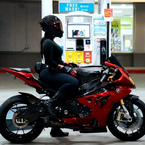 Gloss Metallic Liquid Ruby Red Car Vinyl Wrap PET review 