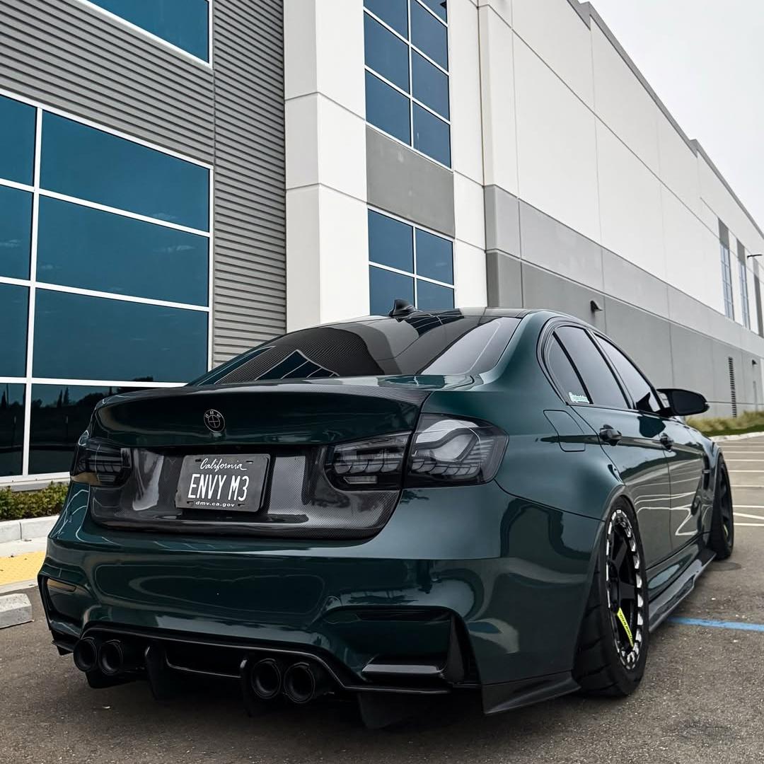 Gloss Mohsen Green Car Vinyl Wrap PET review giancarlorioss_ 02