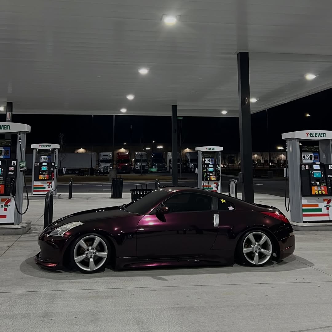 Gloss Metallic Black Rose Car Vinyl Wrap review 4