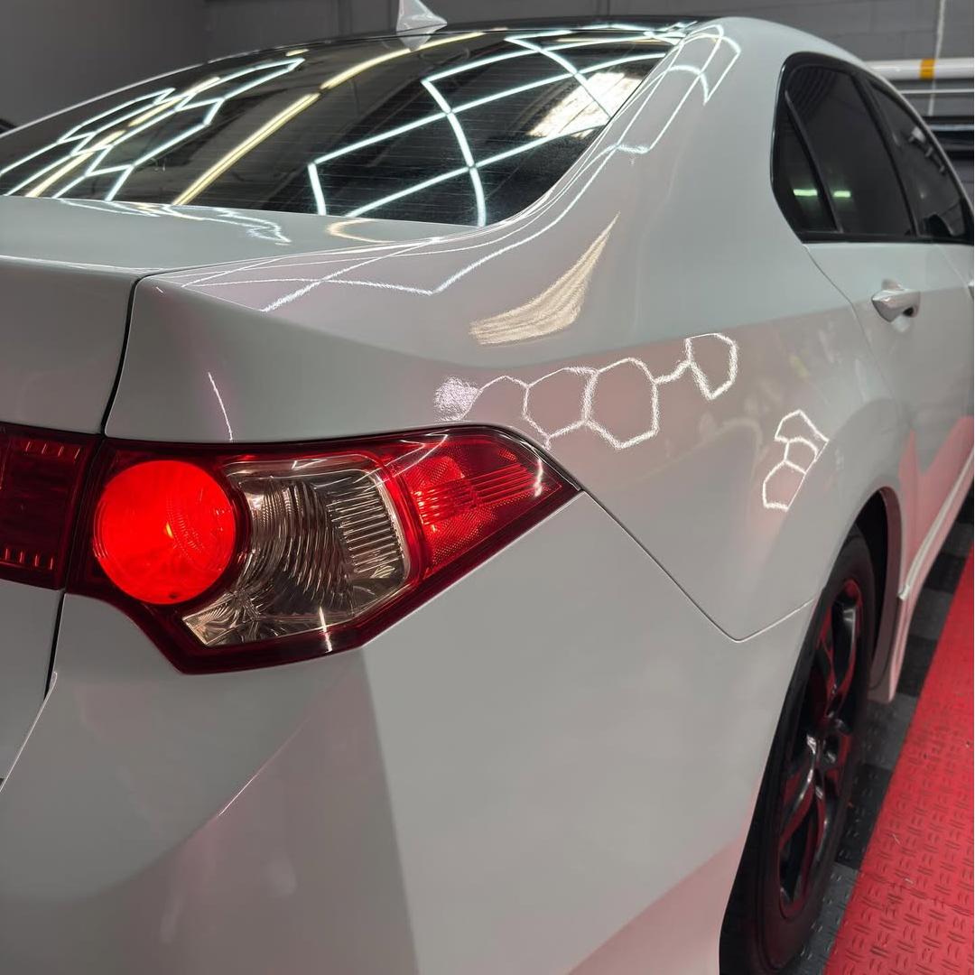 Gloss Metallic Chameleon Pearl Pink White Car Vinyl Wrap PET review 1