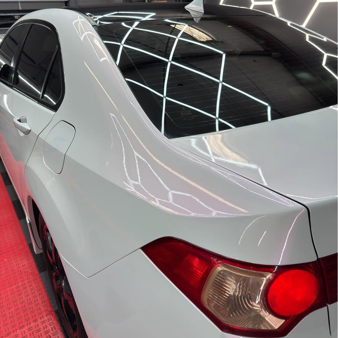 Gloss Metallic Chameleon Pearl Pink White Car Vinyl Wrap PET review 0