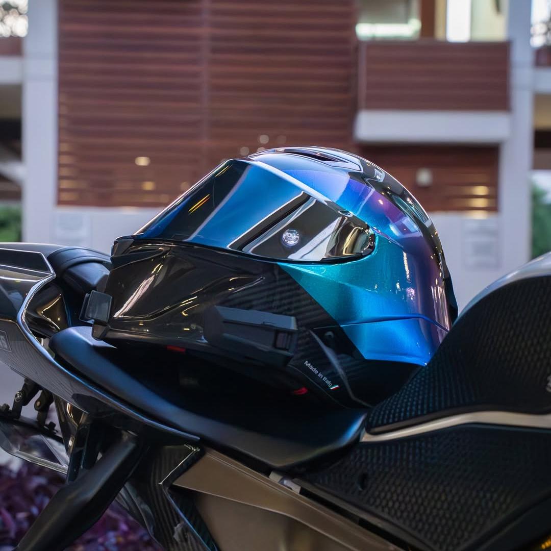 Gloss Metallic Chameleon Diamond Purple Blue Car Vinyl Wrap review gp_r1m 02