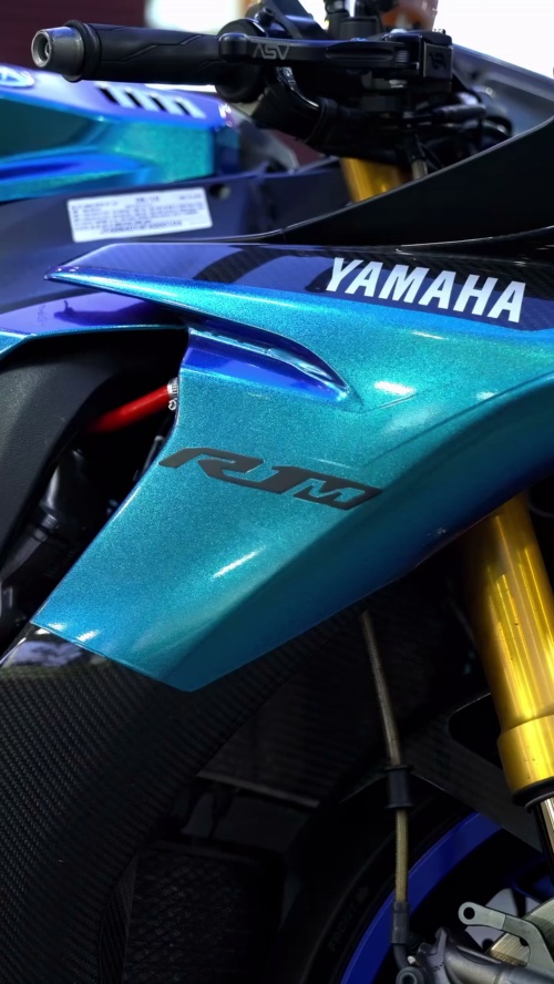 Gloss Diamond Purple Blue Car Wrap | Metallic Chameleon Purple Blue ...