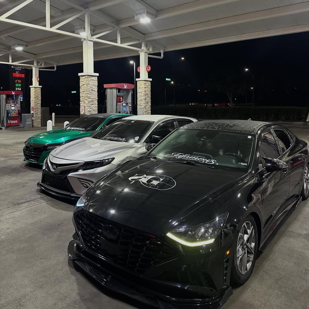 Gloss Metallic Emerald Green Car Wrap Vinyl PET review brokie.tt 01