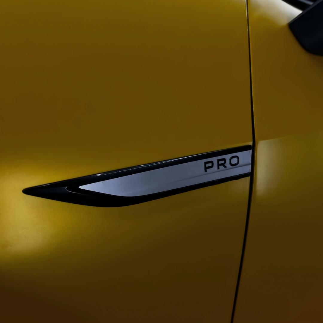 Matte Metallic Satin Energetic Yellow Car Vinyl Wrap review foliexclusive 04