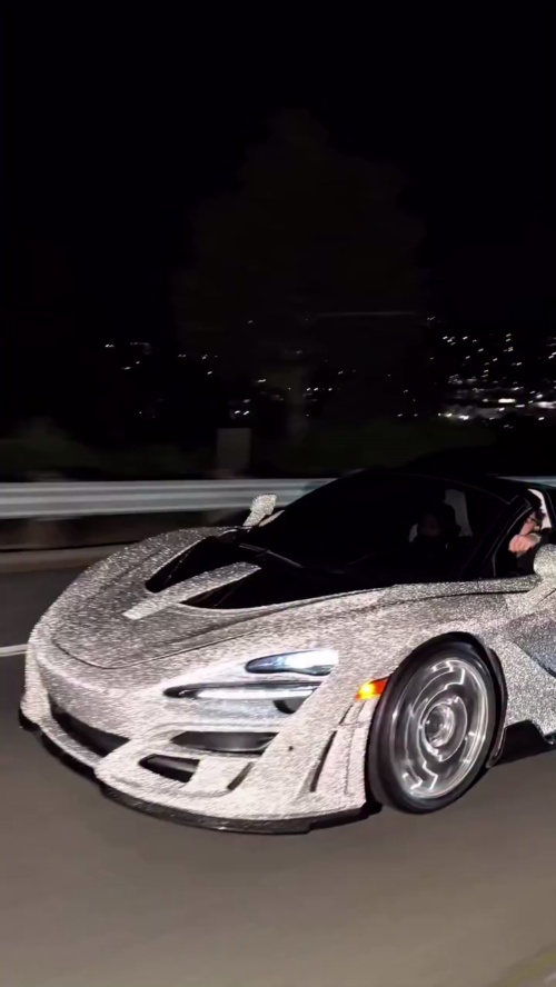 Matte Diamond Glitter Silver Car Vinyl Wrap reviewed by