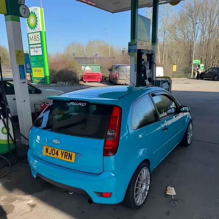 Gloss Miami Blue Car Vinyl Wrap Porsche PET review 2