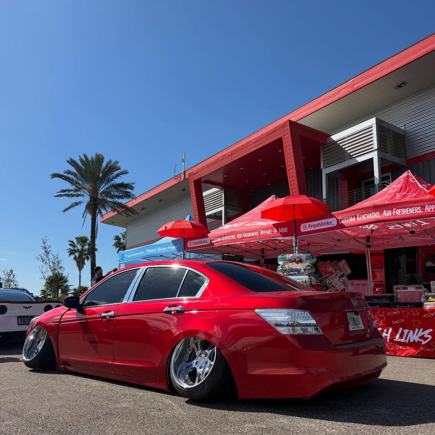 Gloss Metallic Liquid Ruby Red Car Vinyl Wrap PET review 1