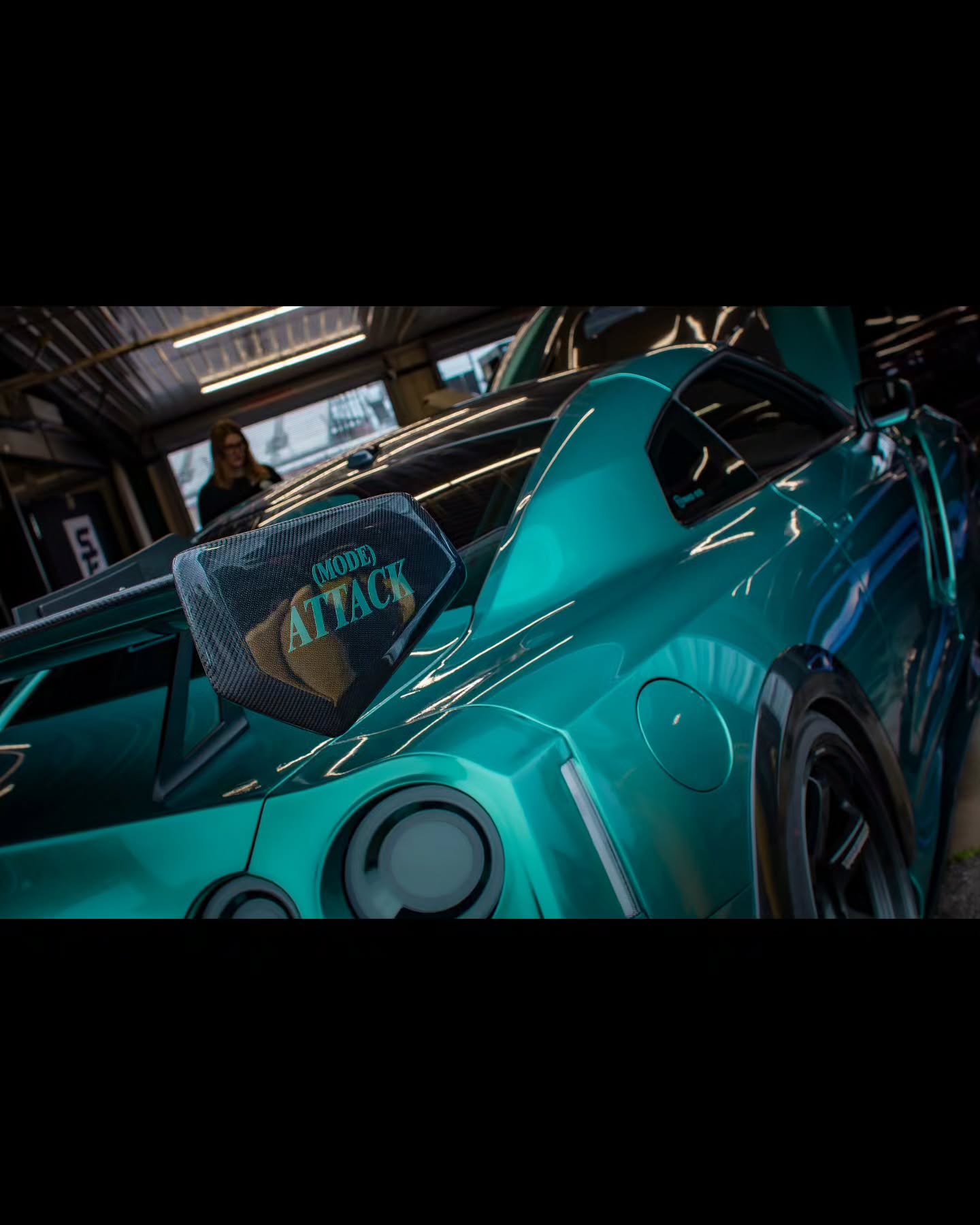 Gloss Metallic Ryan Green Car Vinyl Wrap PET review 3