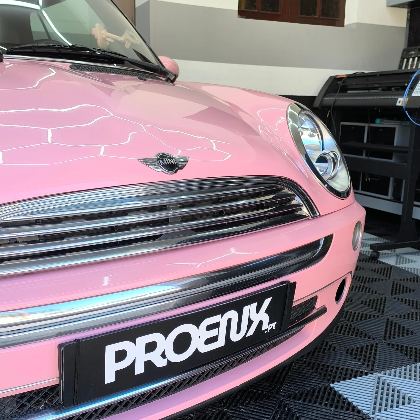 Gloss Crystal Peach Pink Car Vinyl Wrap PET review 3