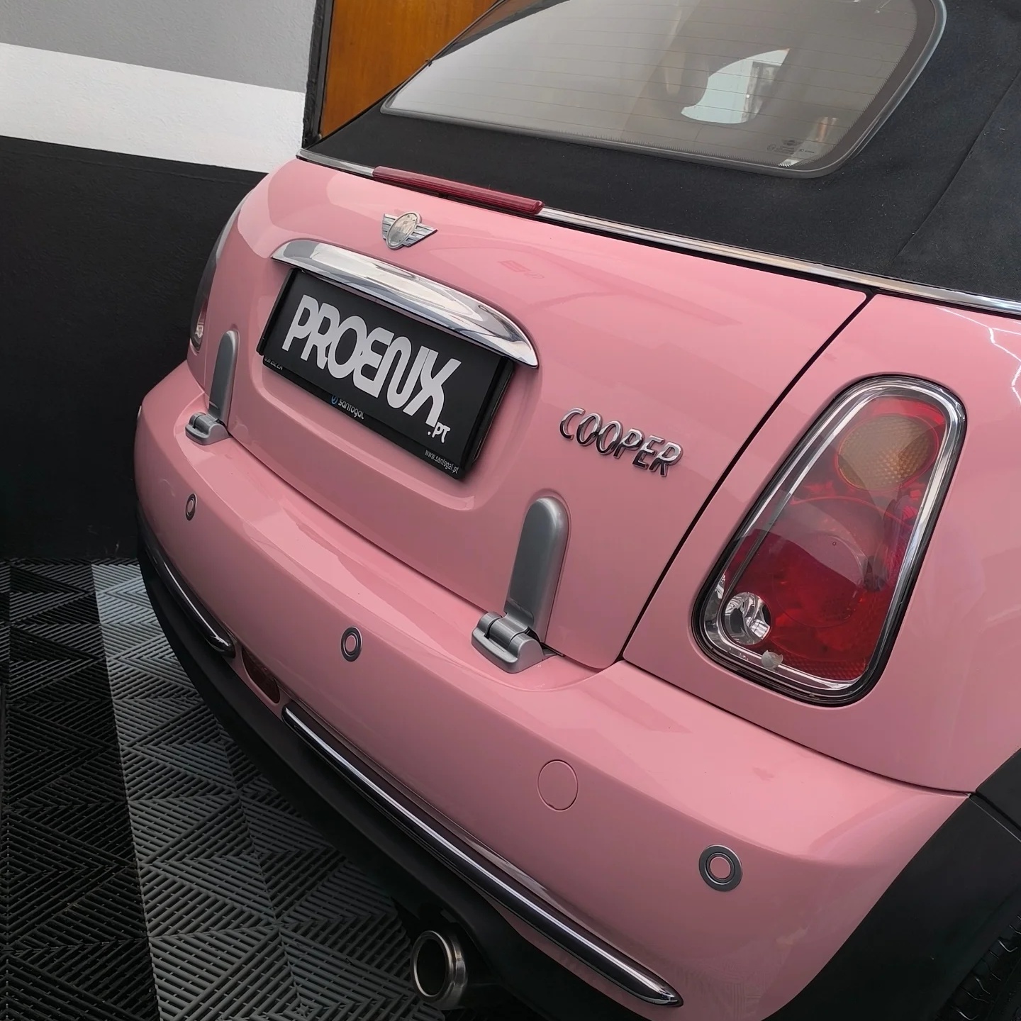 Gloss Crystal Peach Pink Car Vinyl Wrap PET review 6