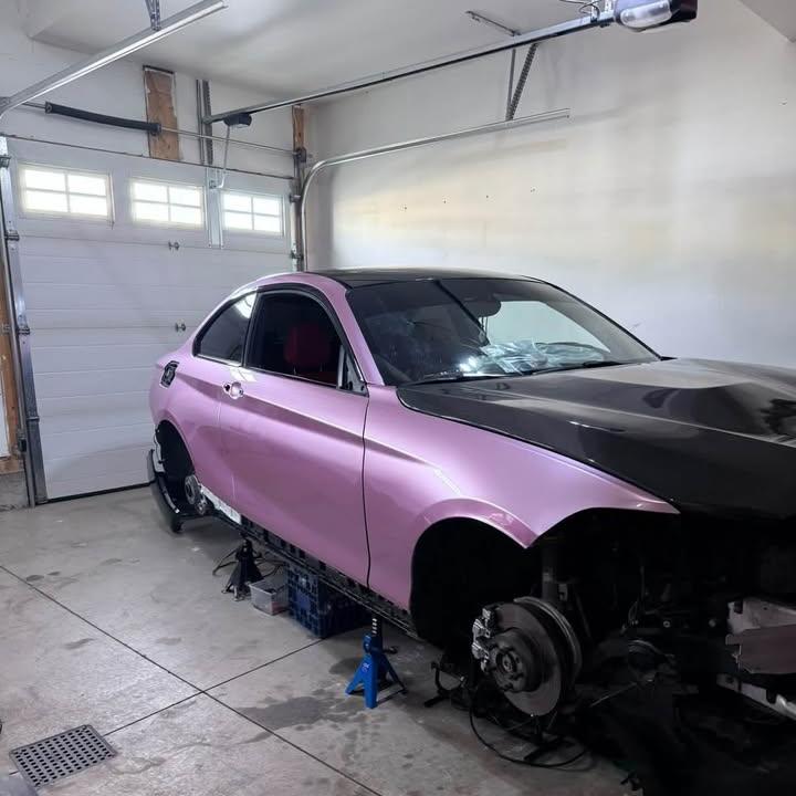 Gloss Metallic Passion Pink Car Vinyl Wrap Bentley GT PET review 1