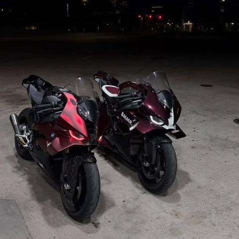 Satin Chrome Metallic Romanee Red Vinyl Wrap | Satin Romanee Red Metallic Chrome review 1