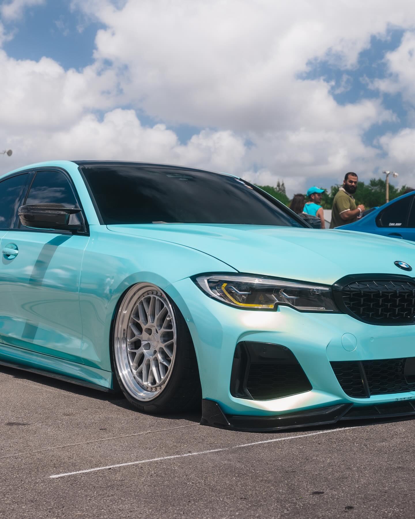 Gloss Metallic Neon Ice Blue Car Vinyl Wrap review notrustfundz 03