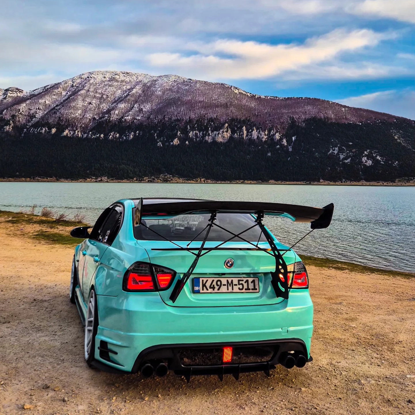 Gloss Sparkle Glitter Tiffany Blue Car Vinyl Wrap review Andrez Hernandez 03