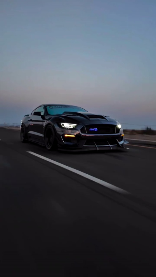 Gloss Chrome Mirror Black Car Vinyl Wrap PET reviewed by