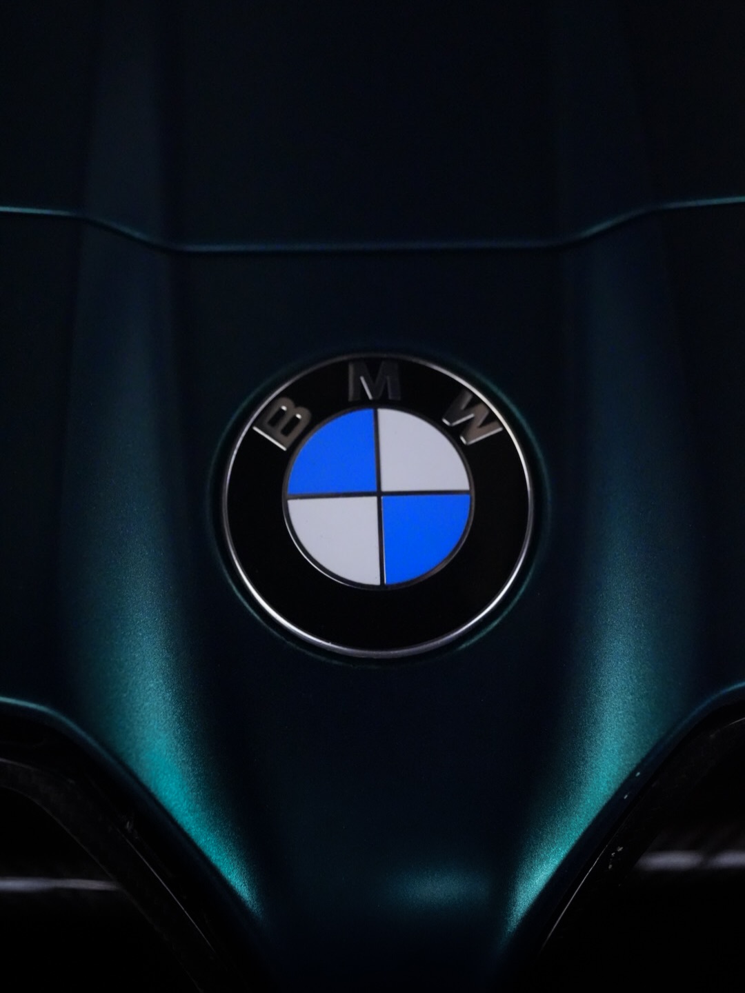 Matte Metallic Emerald Green Car Vinyl Wrap review 1