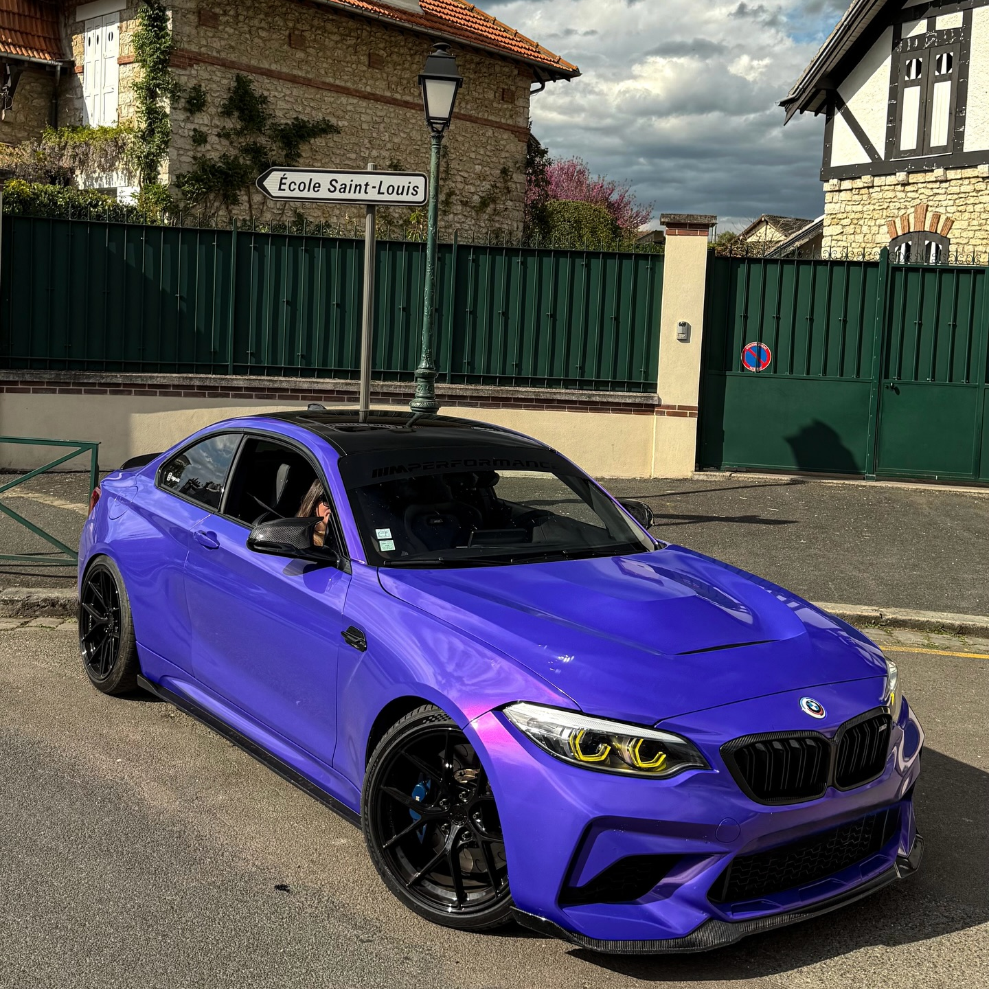 Glossy Metallic Royalty Purple Explosion Purple Vinyl Wrap PET review 1