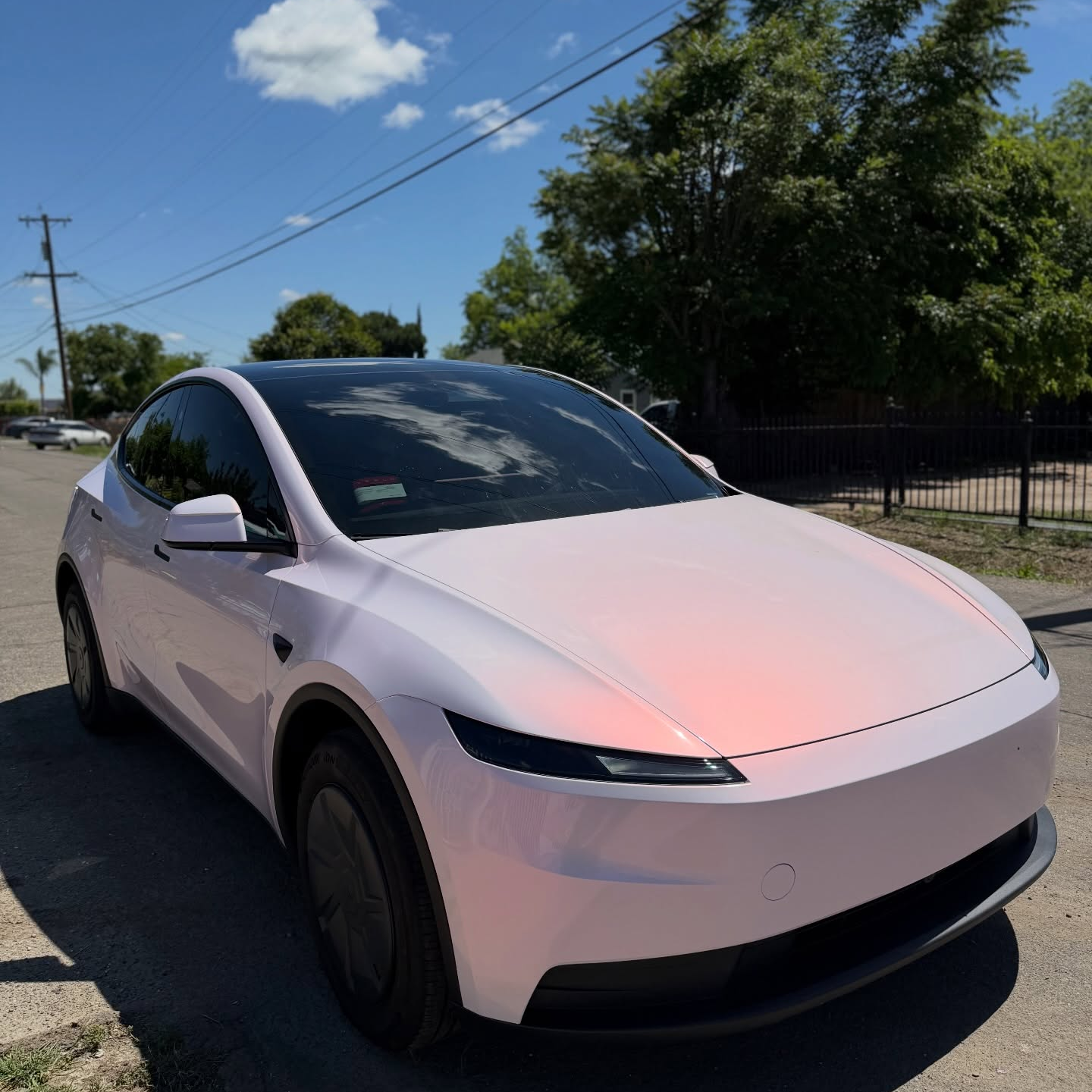 Gloss Metallic Chameleon Diamond Pollen Pink White Car Vinyl Wrap PET review 5