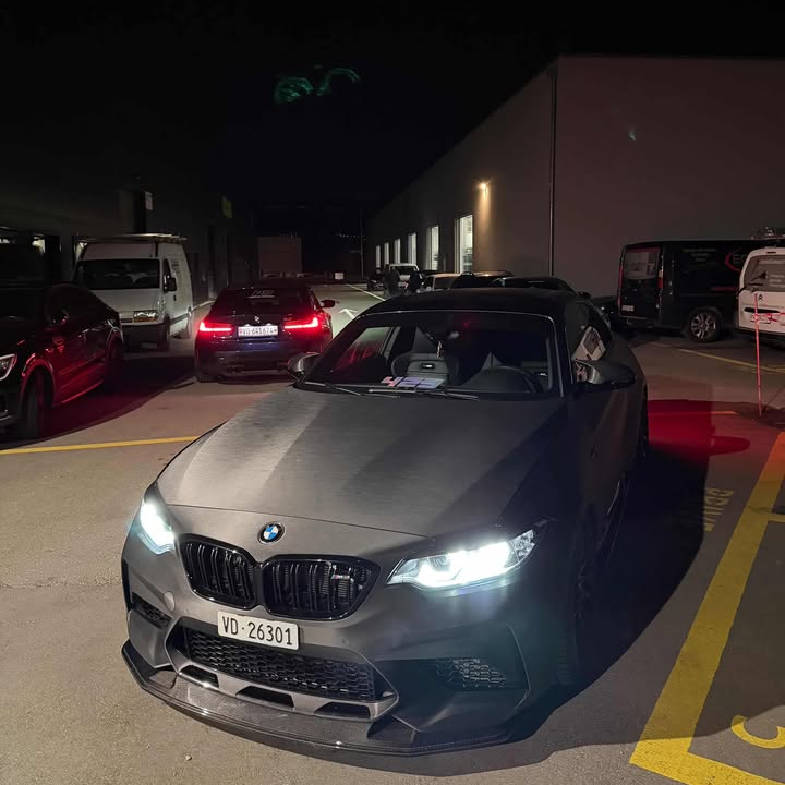 Matte Metallic Brushed Black Car Vinyl Wrap review 4