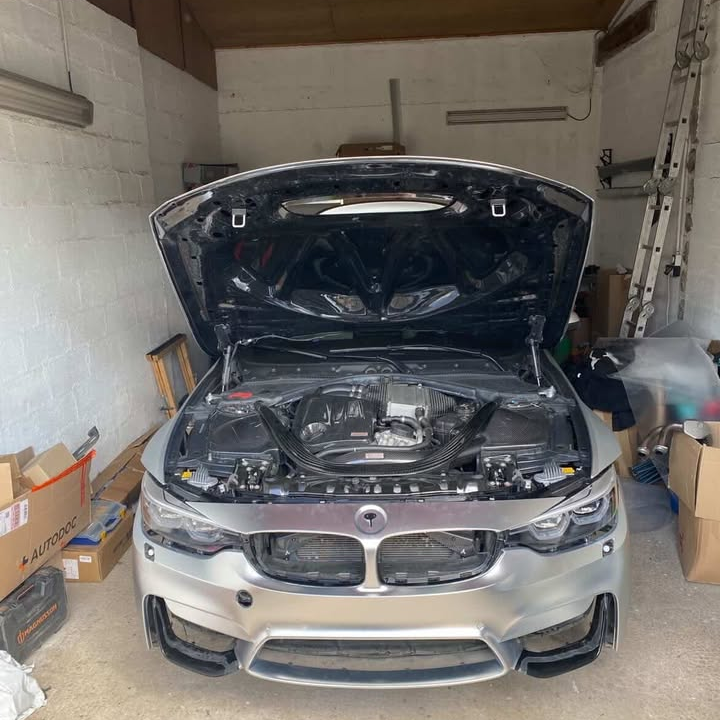 Matte Satin Chrome Silver Car Vinyl Wrap | Satin Chrome X Silver Car Wrap  review yns_spec 01
