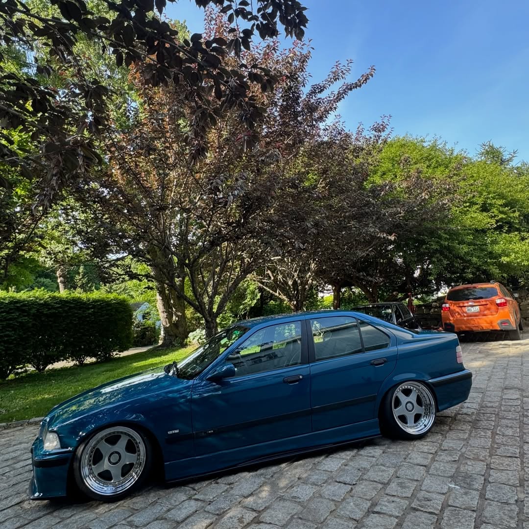 Gloss Petrol Blue Car Vinyl Wrap PET review j_e36 03