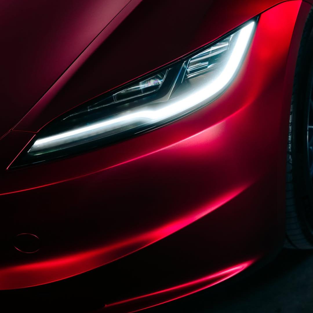 Satin Chrome Metallic Romanee Red Vinyl Wrap | Satin Romanee Red Metallic Chrome review allspeeddrive 04