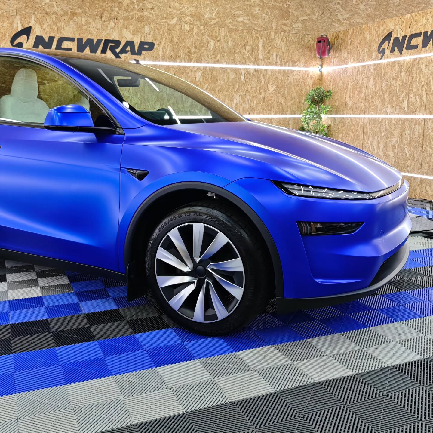 Satin Ceramic Blue Car Vinyl Wrap PET review 3