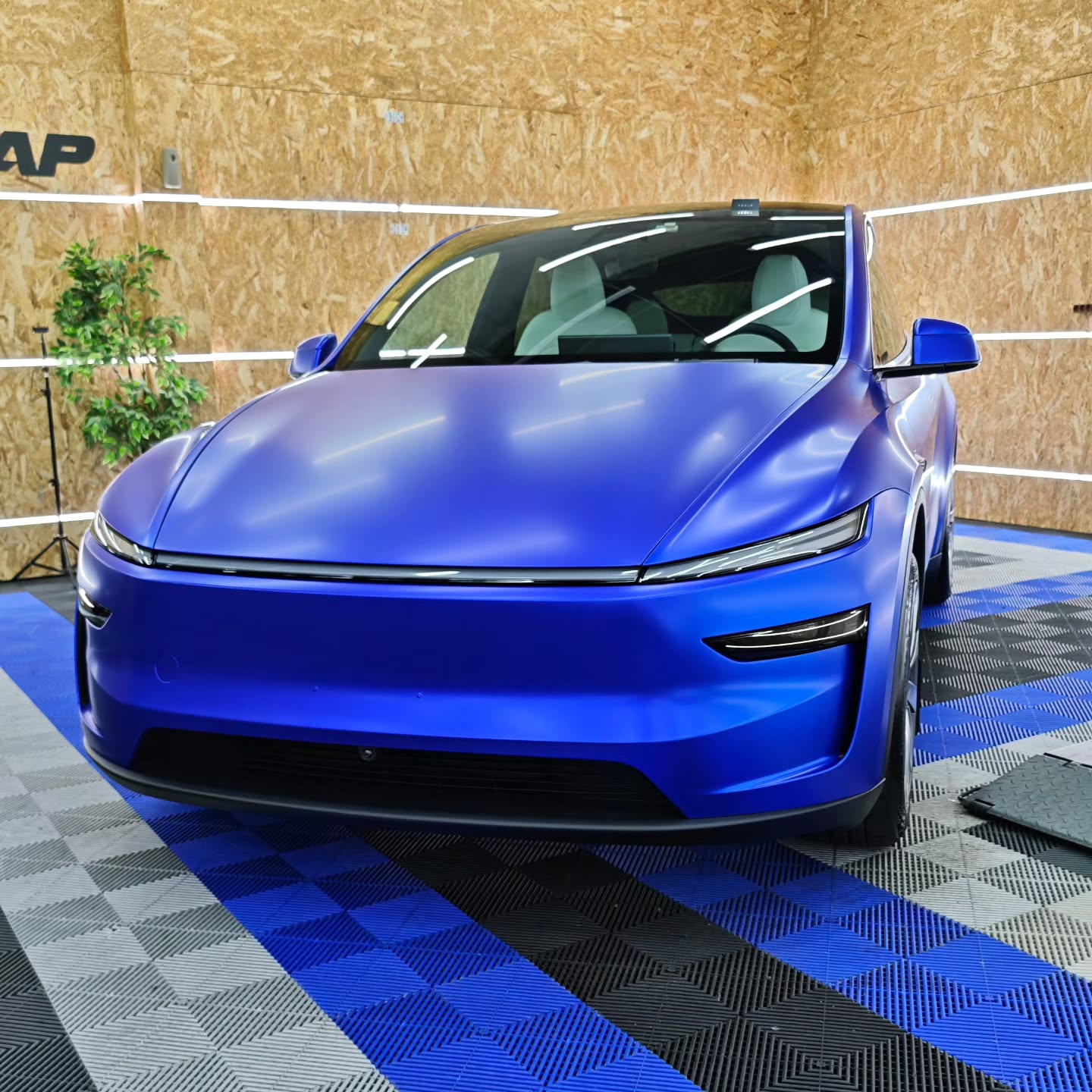 Satin Ceramic Blue Car Vinyl Wrap PET review 4